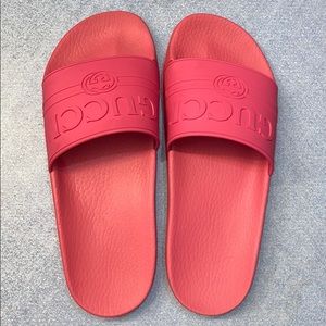 GUCCI RUBBER SLIDE SANDLE PINK